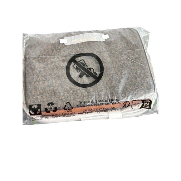 Michael Michael Kors NWT Large East West Crossbody Bag Brown Travel Vacation - Picture 6 of 7